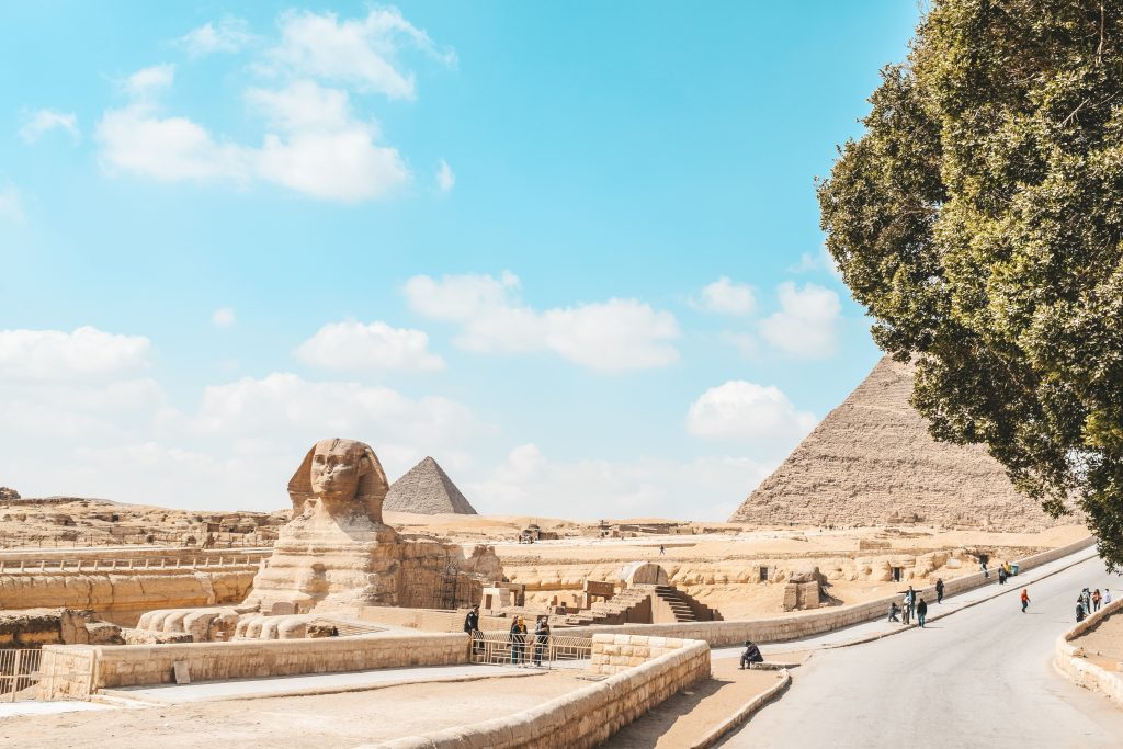 excursie pe cont propriu la piramidele din Giza